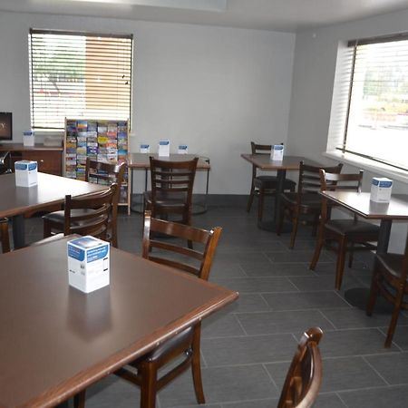 Quality Inn & Suites Near Downtown Mesa Ngoại thất bức ảnh
