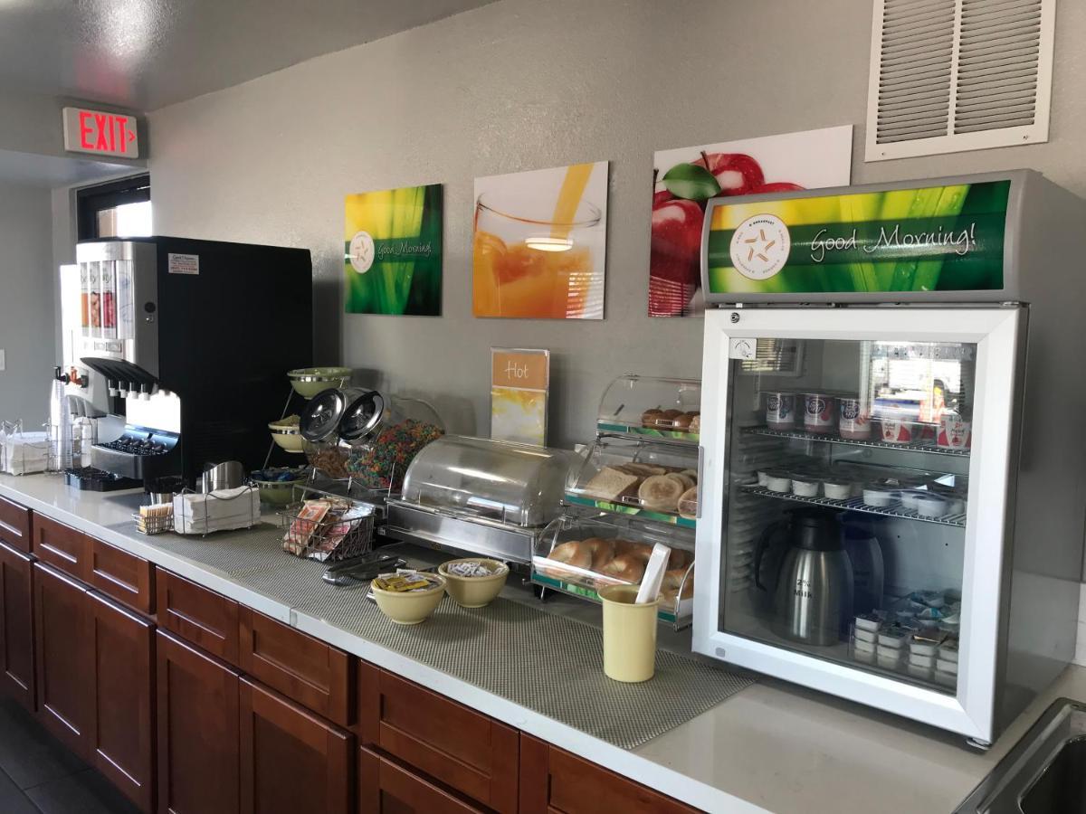 Quality Inn & Suites Near Downtown Mesa Ngoại thất bức ảnh