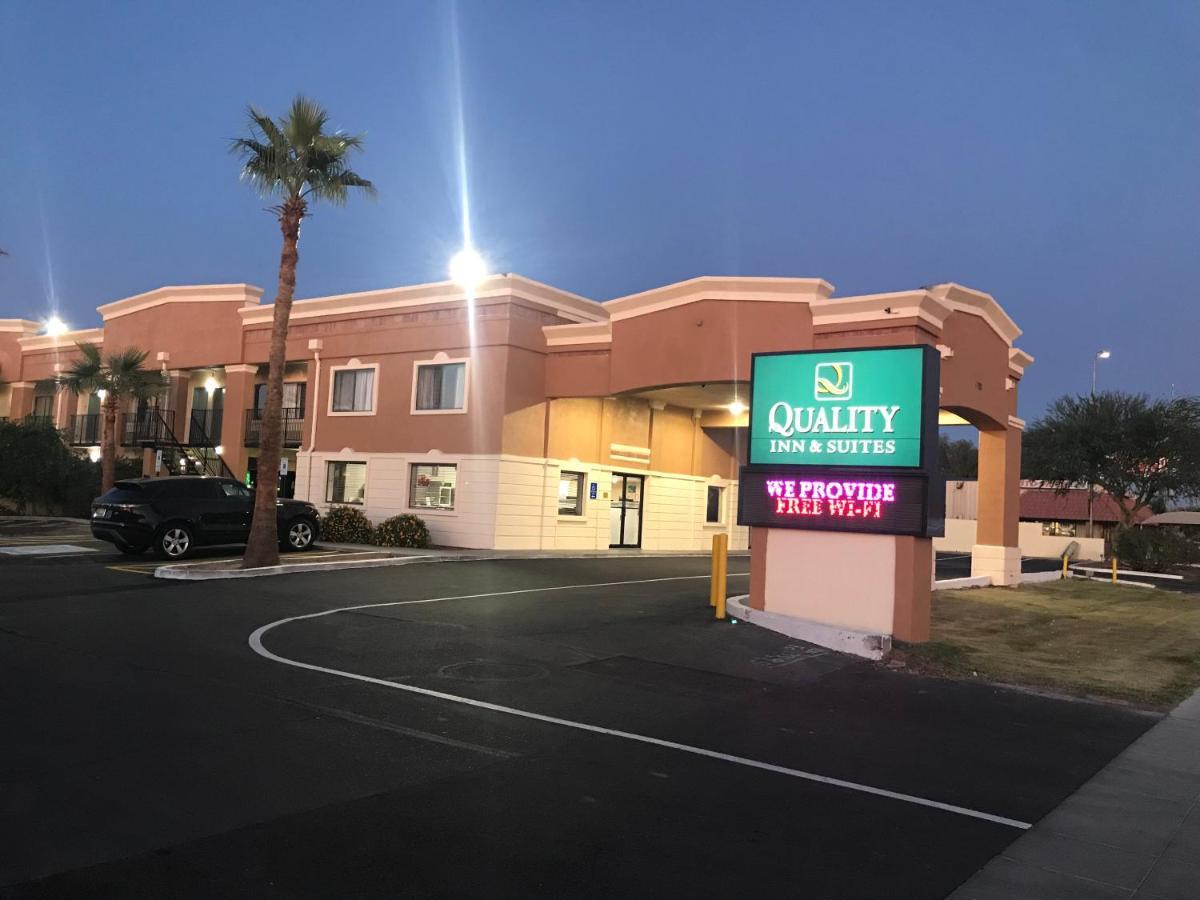 Quality Inn & Suites Near Downtown Mesa Ngoại thất bức ảnh