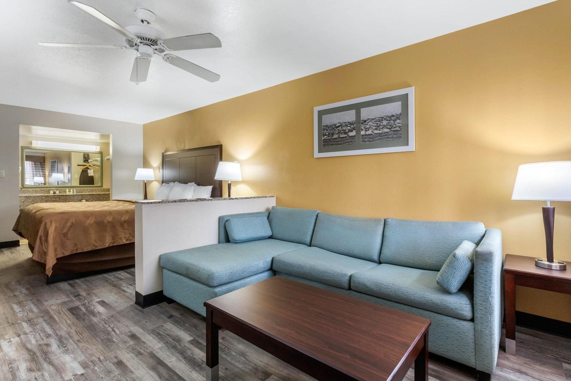 Quality Inn & Suites Near Downtown Mesa Ngoại thất bức ảnh