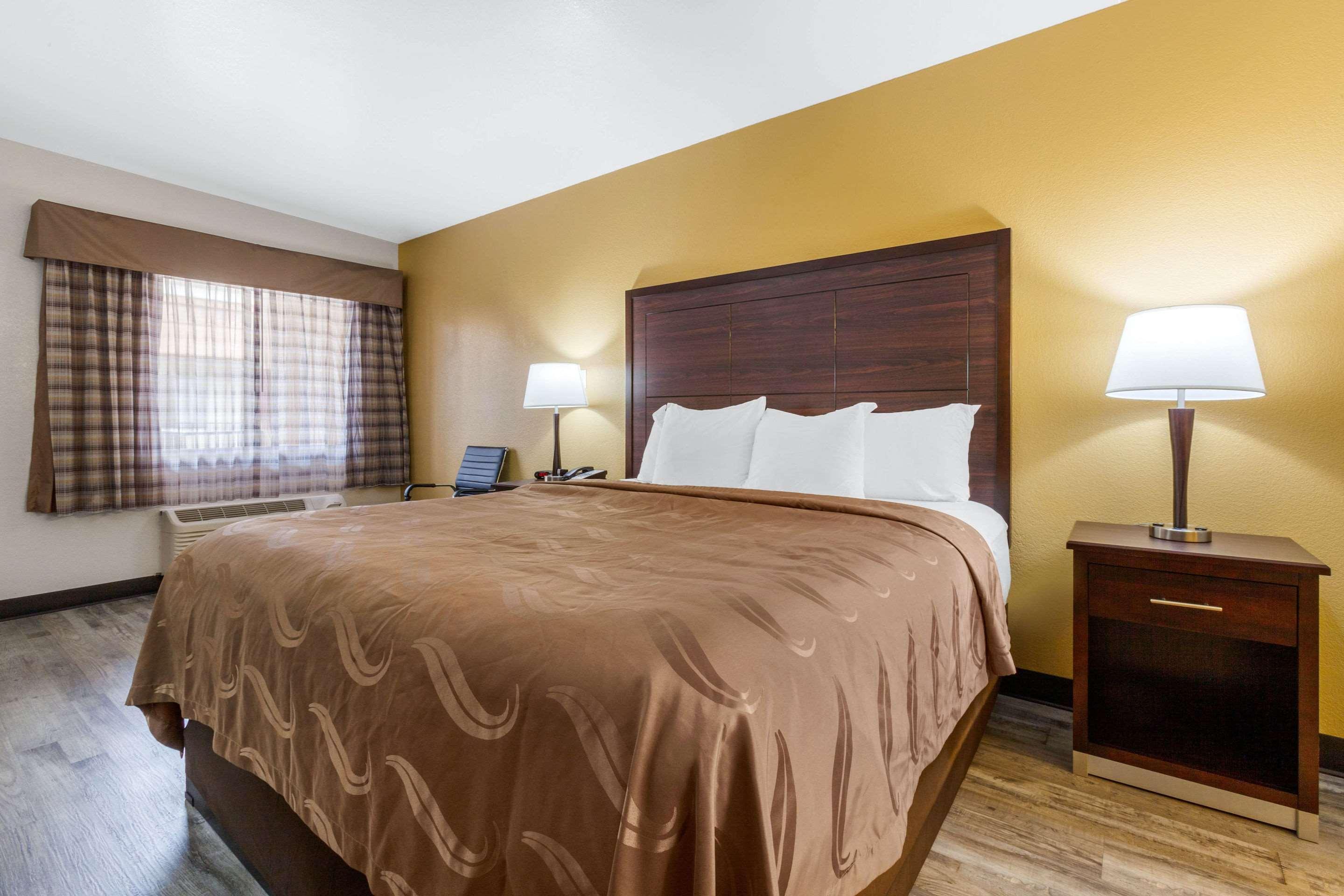 Quality Inn & Suites Near Downtown Mesa Ngoại thất bức ảnh