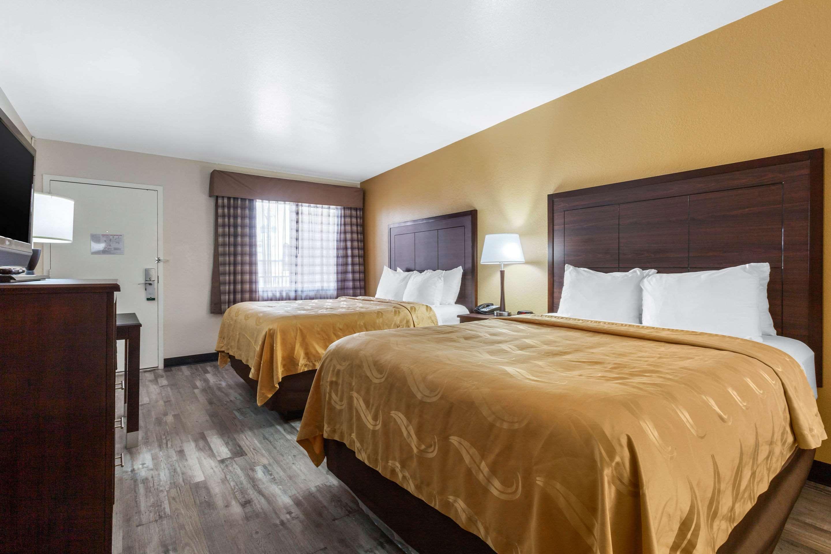Quality Inn & Suites Near Downtown Mesa Ngoại thất bức ảnh