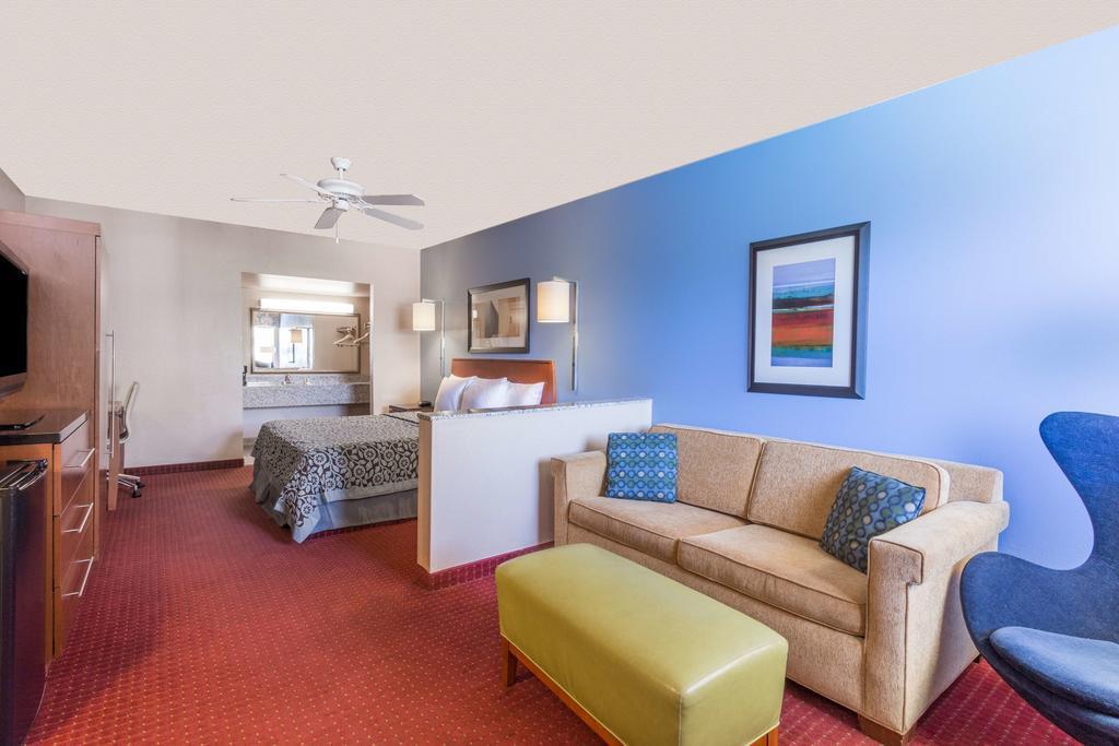 Quality Inn & Suites Near Downtown Mesa Ngoại thất bức ảnh