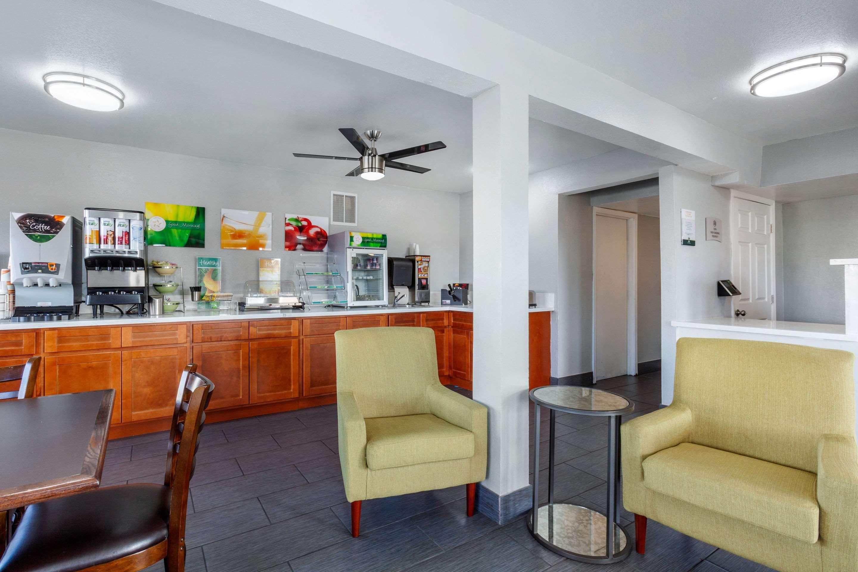 Quality Inn & Suites Near Downtown Mesa Ngoại thất bức ảnh